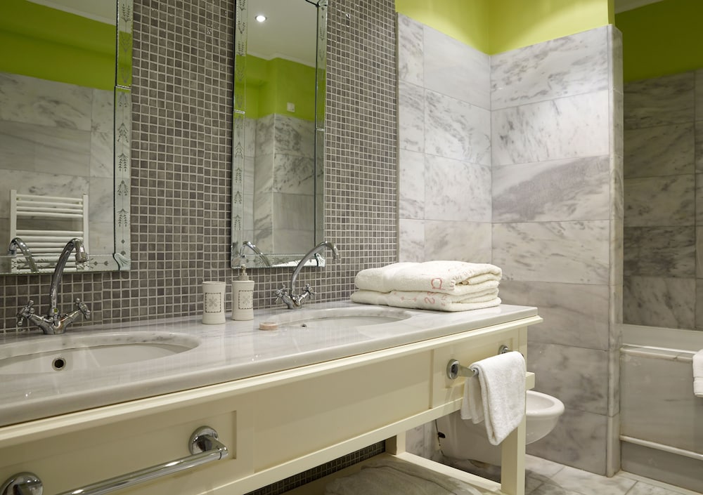 Pleiades Luxurious Villas 45/48