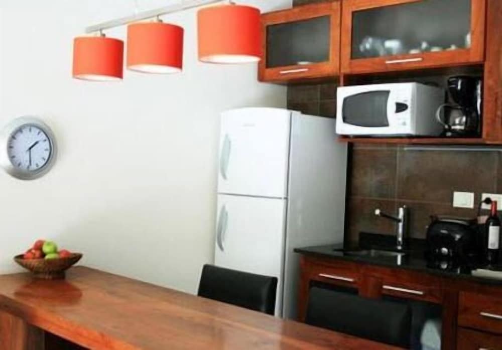 PIEDRAS SUITES(formerly Babel Suites) 4/14