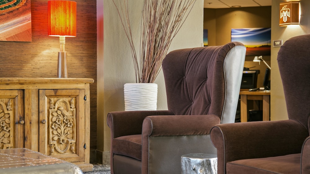Best Western Plus Scottsdale Thunderbird Suites 18/46