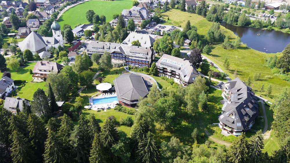 Parkhotel Adler 76/80