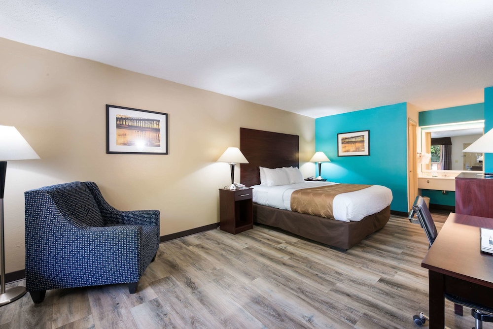 Quality Inn and Suites Rockingham 12/28