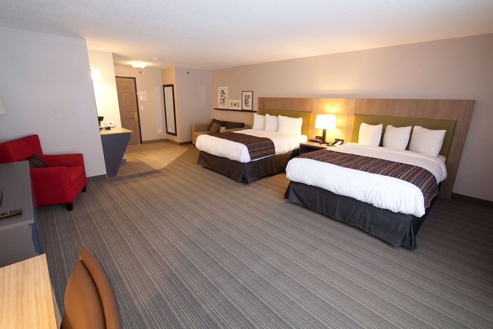 Country Inn & Suites By Radisson, Decorah, IA 11/42