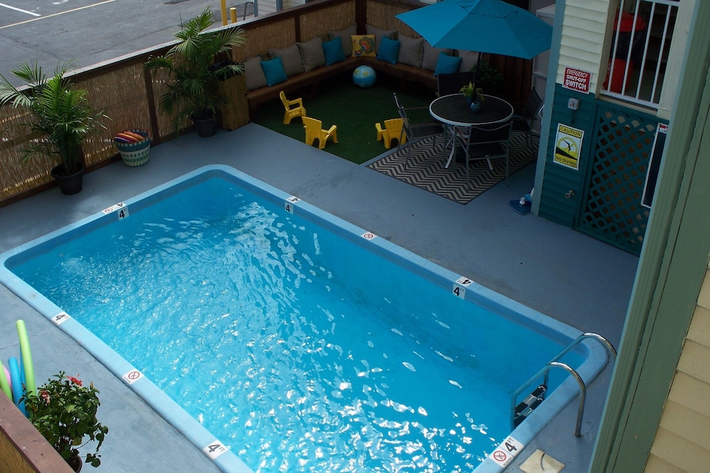 Hotel Charlee Villas By The Beach 35/62