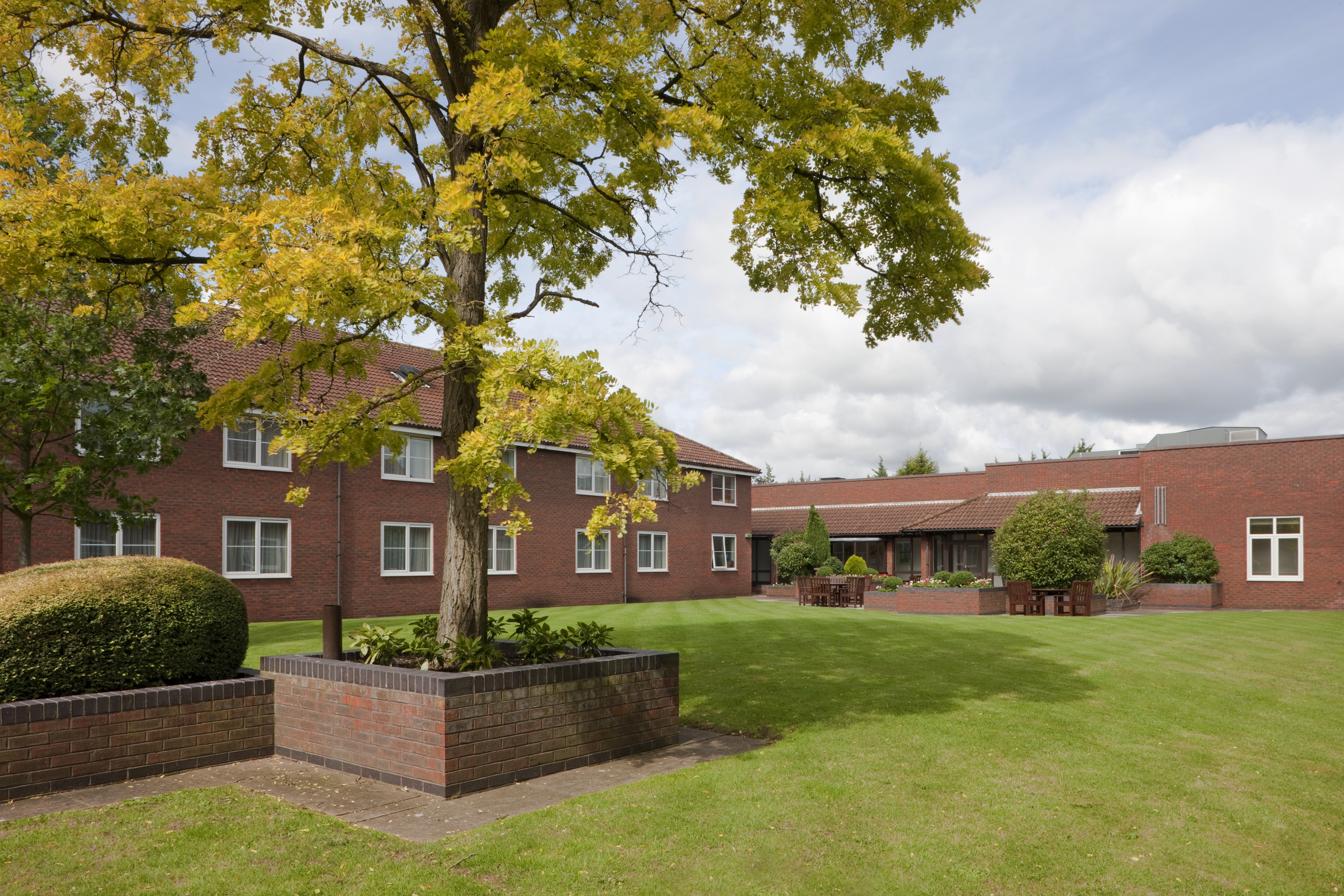 Holiday Inn High Wycombe M40 Jct. 4 59/59