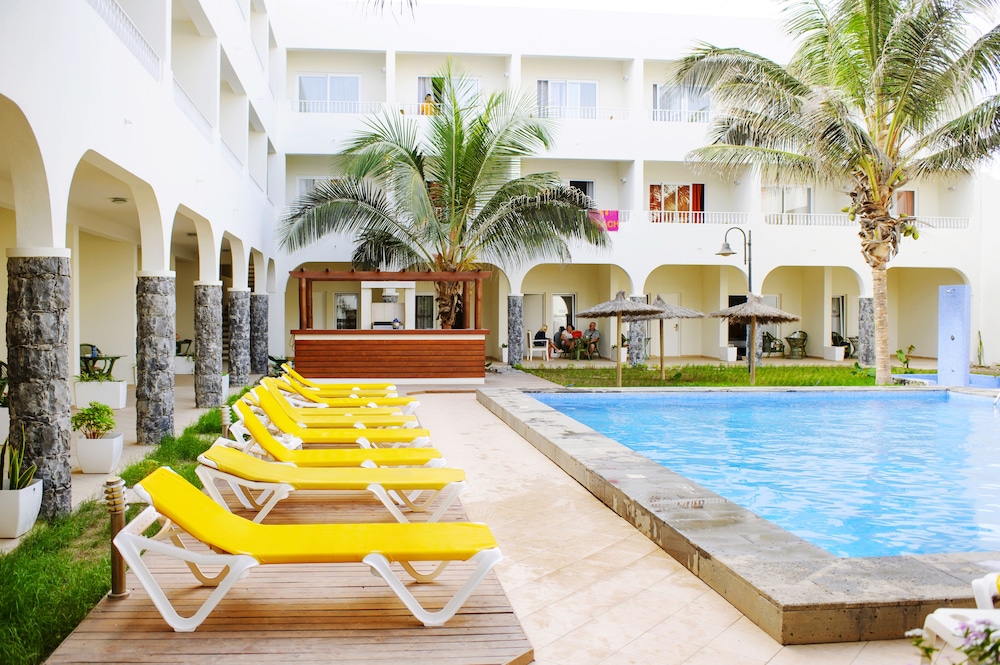 Ouril Hotel Pontao 34/39