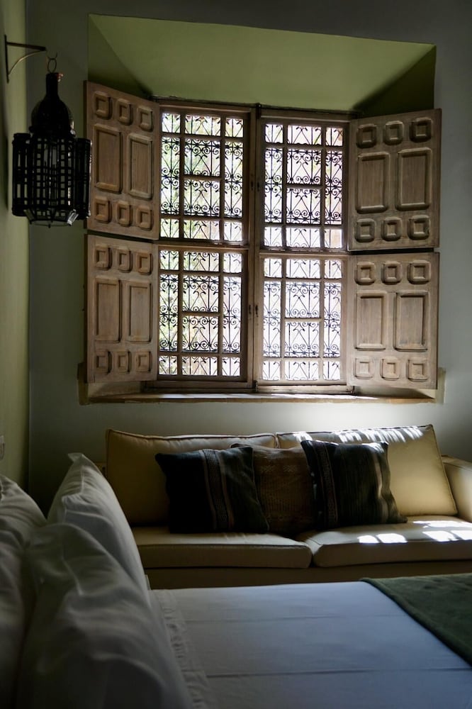 RIAD TZARRA 33/49