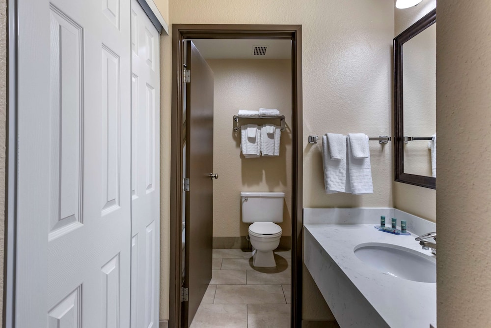 Best Western Sunridge Inn & Conference Center 9/40