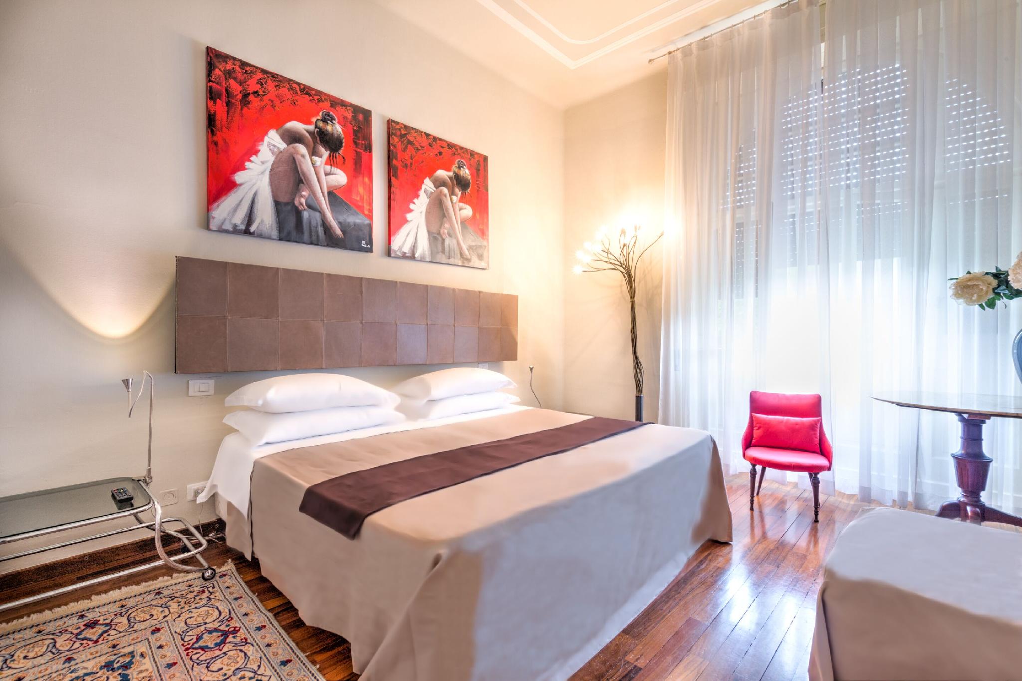 SUPERIOR, DOUBLE OR TWIN BED