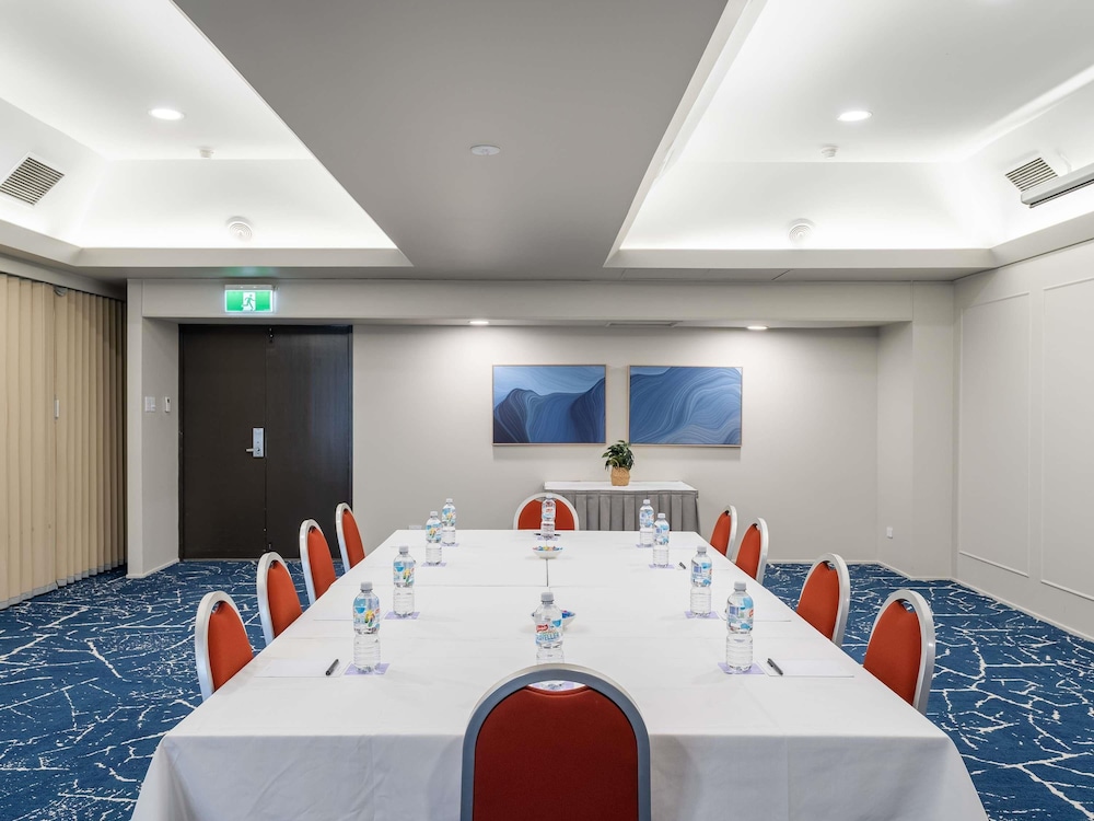Mercure Rockhampton 47/55