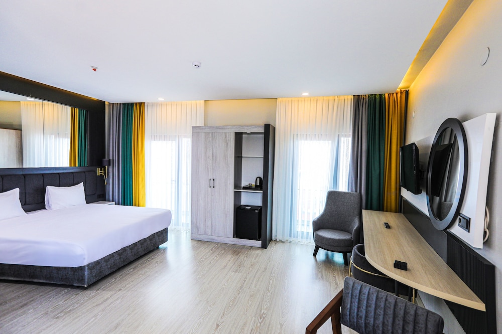 DEDEMAN VAN RESORT & AQUA 10/50