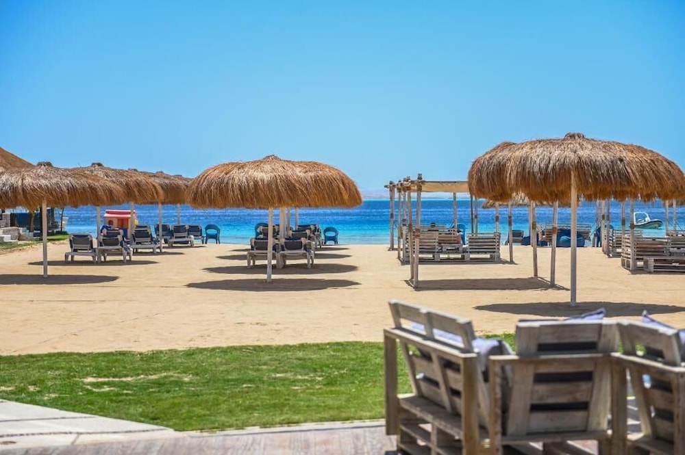AJIRA Bay Hotel Hurghada Marina Hotel 57/63