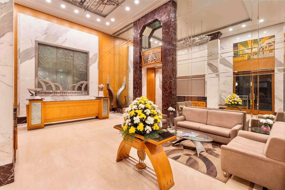 Sarovar Portico Kalupur Ahmedabad 20/42