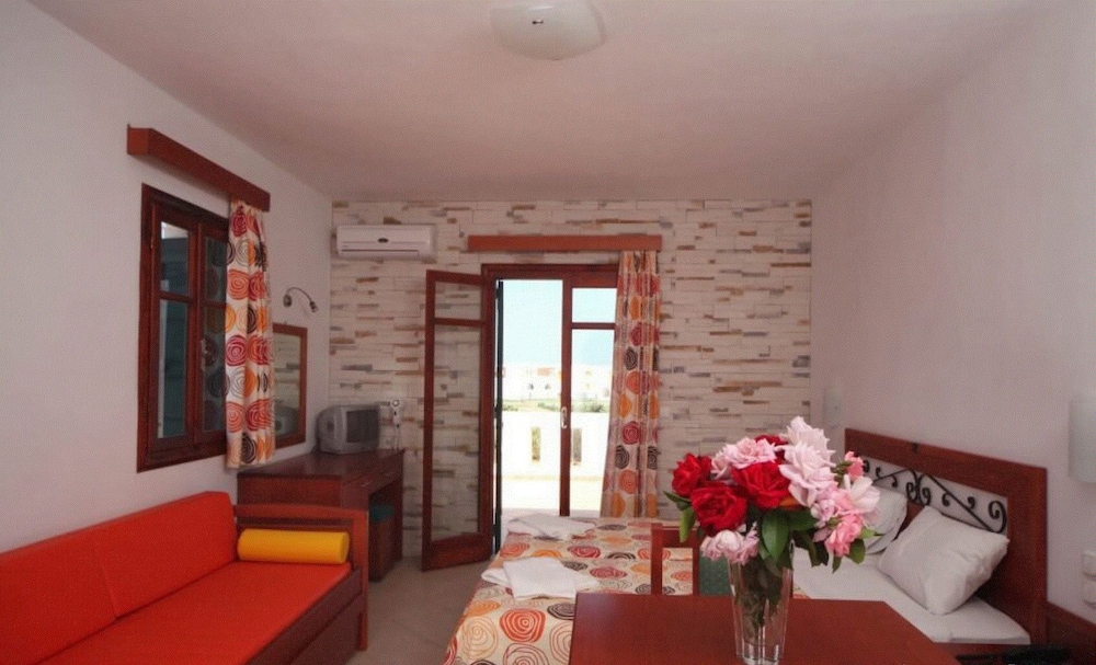 Plaka Hotel II 29/46