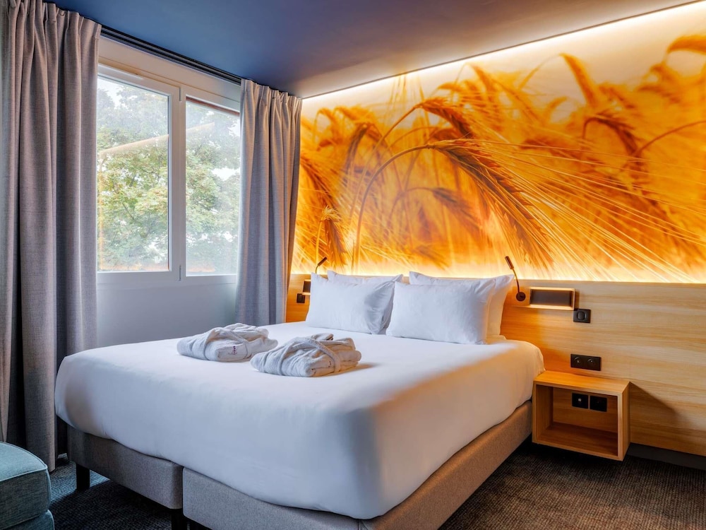 غرفة بريفيليج بسرير مزدوج مع أريكة، Mercure Lyon Est Villefontaine 2/10