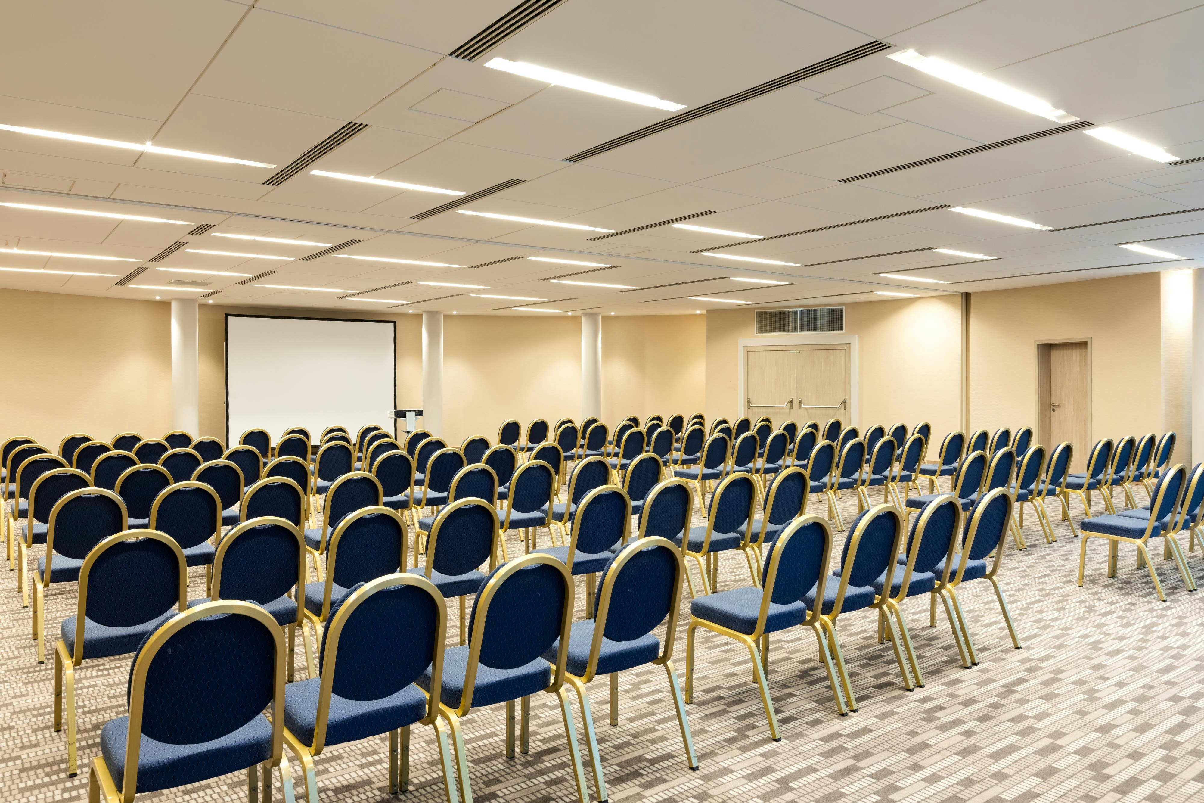 Delta Hotels by Marriott Frankfurt Offenbach (ex. New Century Hotel Frankfurt Offenbach) 22/28