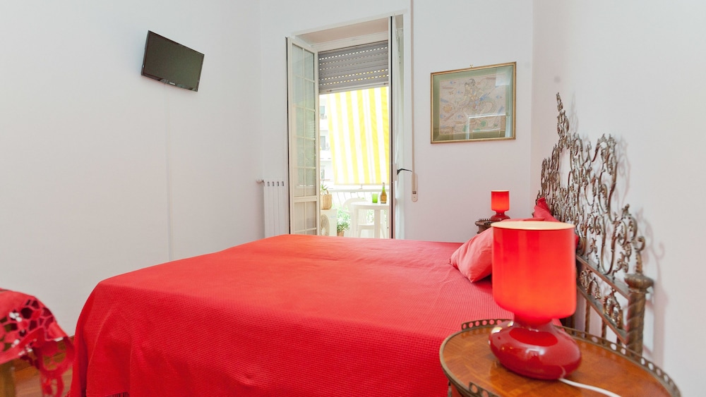 Rental In Rome Pateras Flower 6/24
