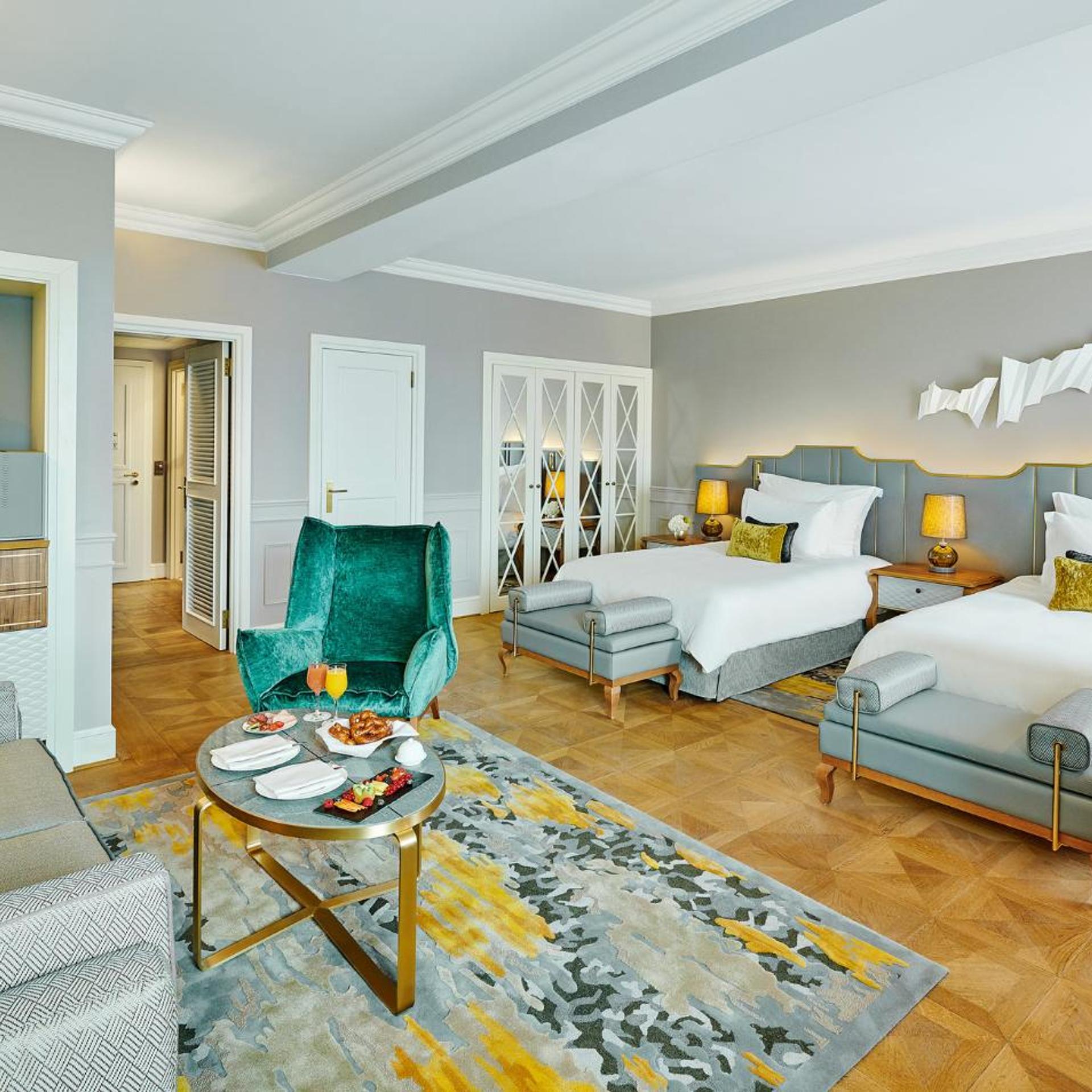 Mandarin, Single Bed