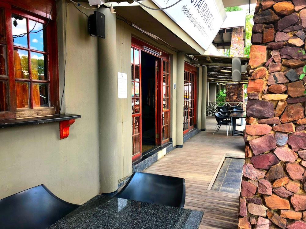 Elephant Springs Hotel &amp; Cabanas 64/80