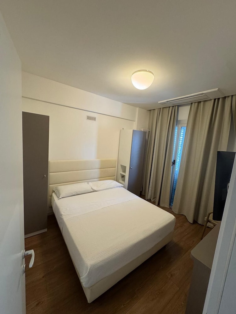 Hotel Orchidea Blu 10/35