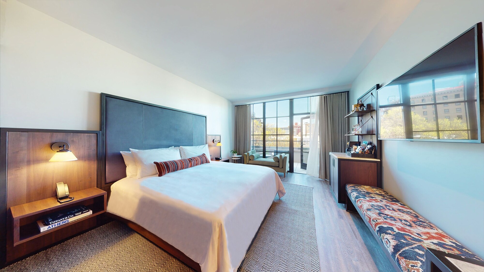 SIGNATURE, SUITE, KING BED, TERRACE