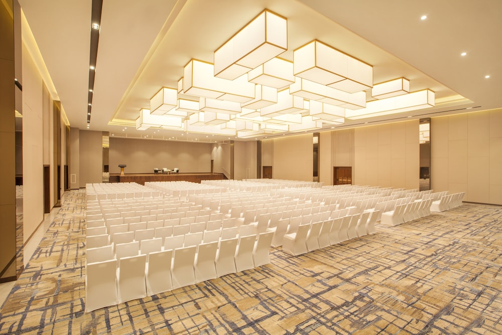 Hyatt Regency Thrissur 6/50