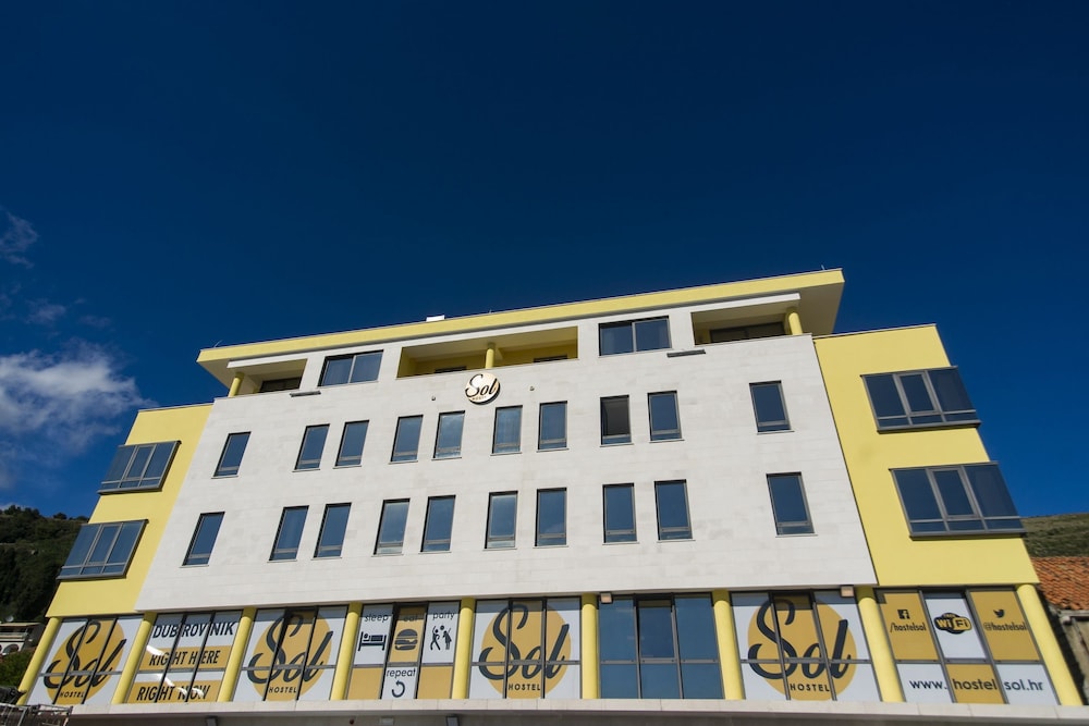 HOSTEL SOL 2/62