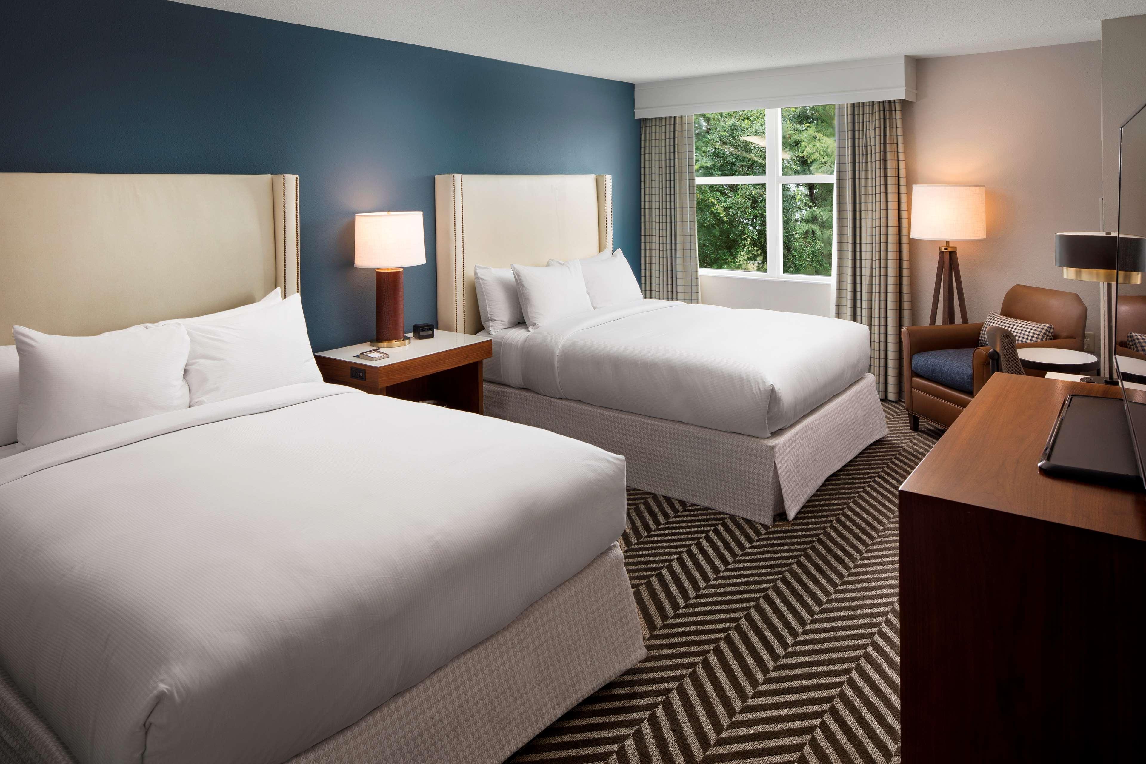 ROOM, 2 QUEEN BEDS, BATHTUB, ACCESSIBLE