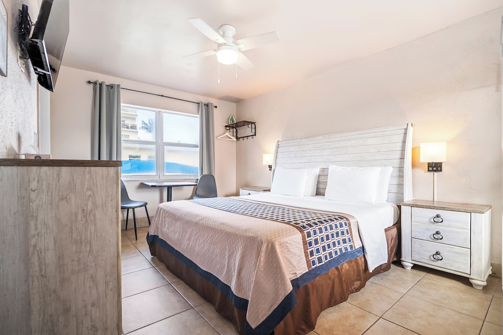 La Terrace Oceanfront 20/50