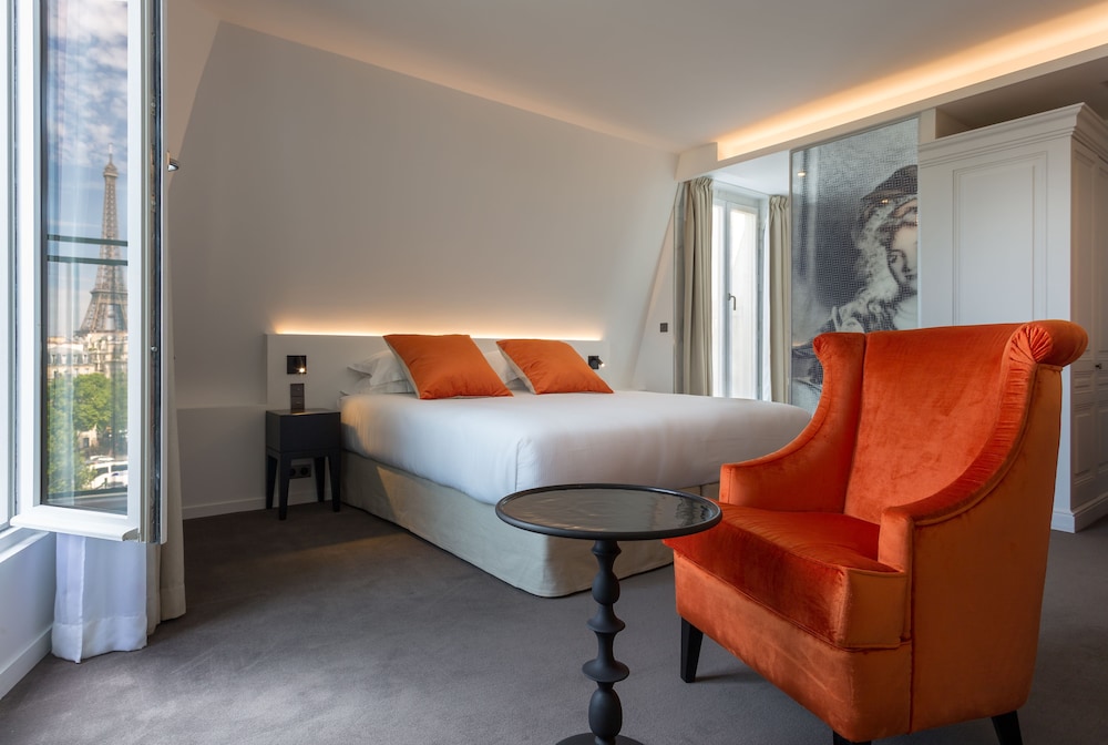 HOTEL LA COMTESSE 26/59