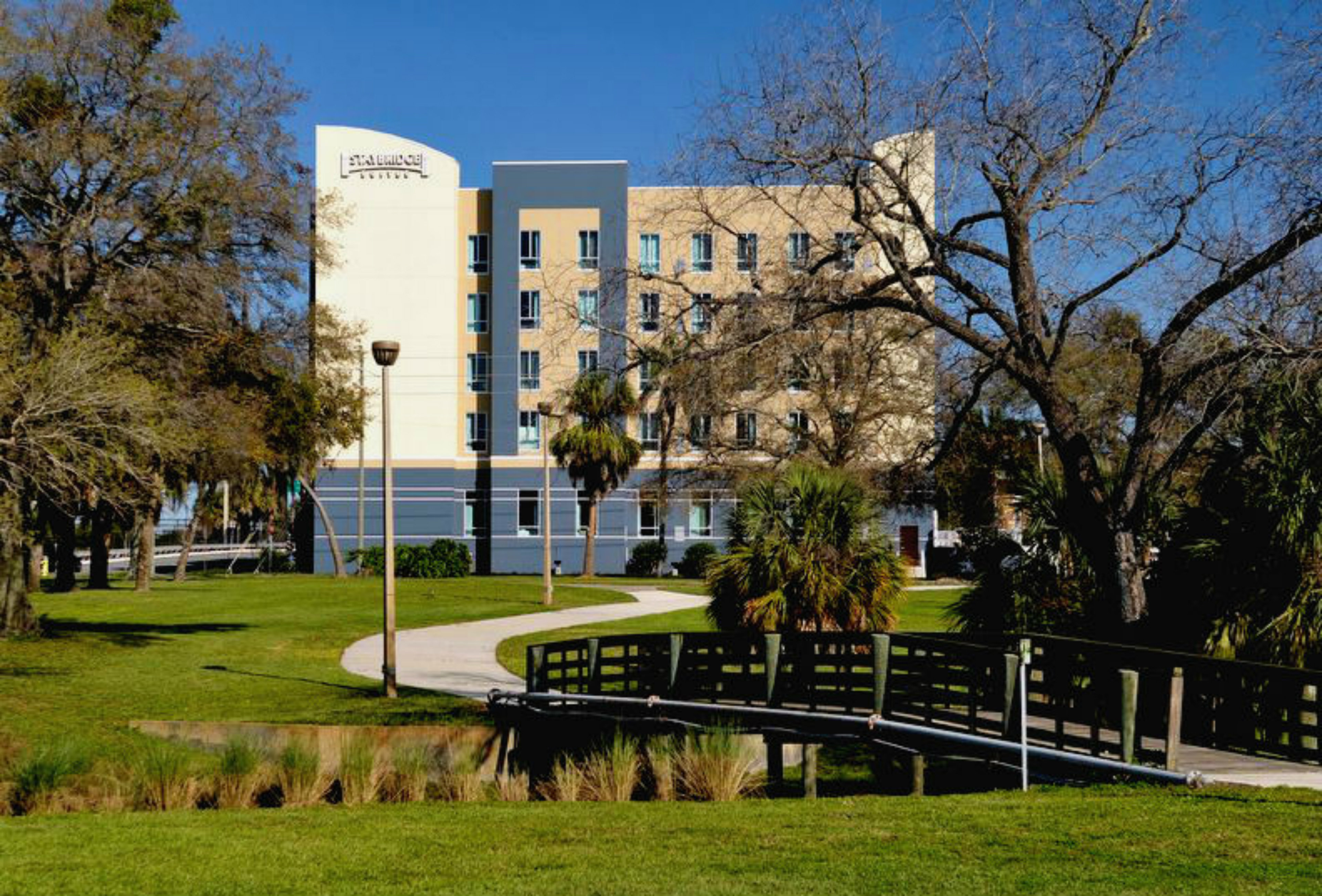 Staybridge Suites St. Petersburg FL 72/79