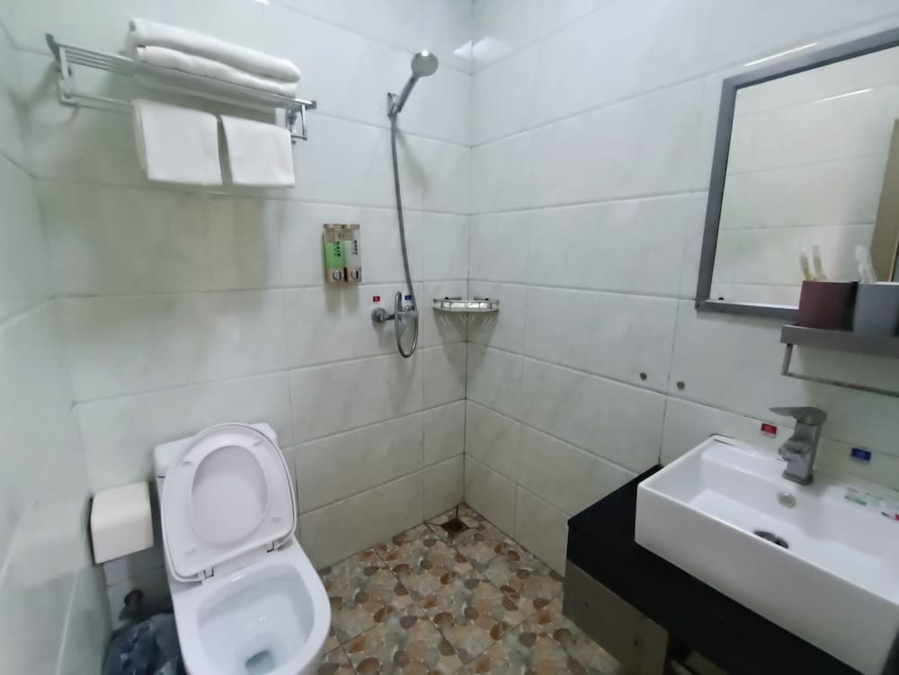 Qufu Garden Hotel 48/50