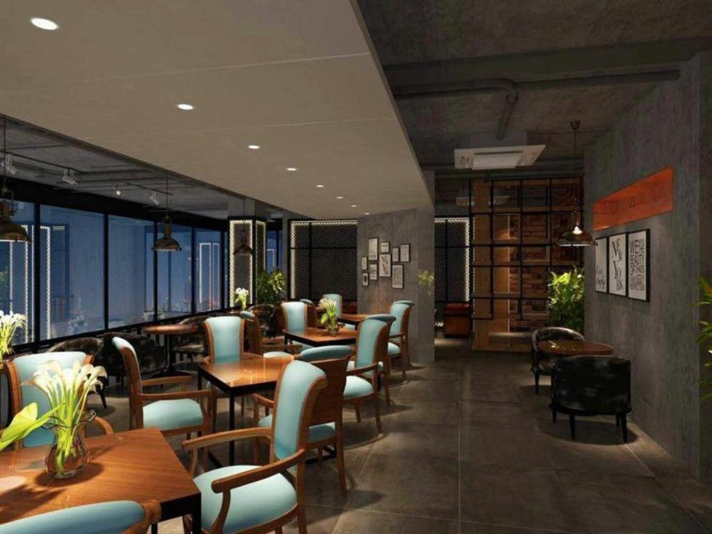 James Joyce Coffetel Beijing Yizhuang East Rongjing Street Metro Station 43/51