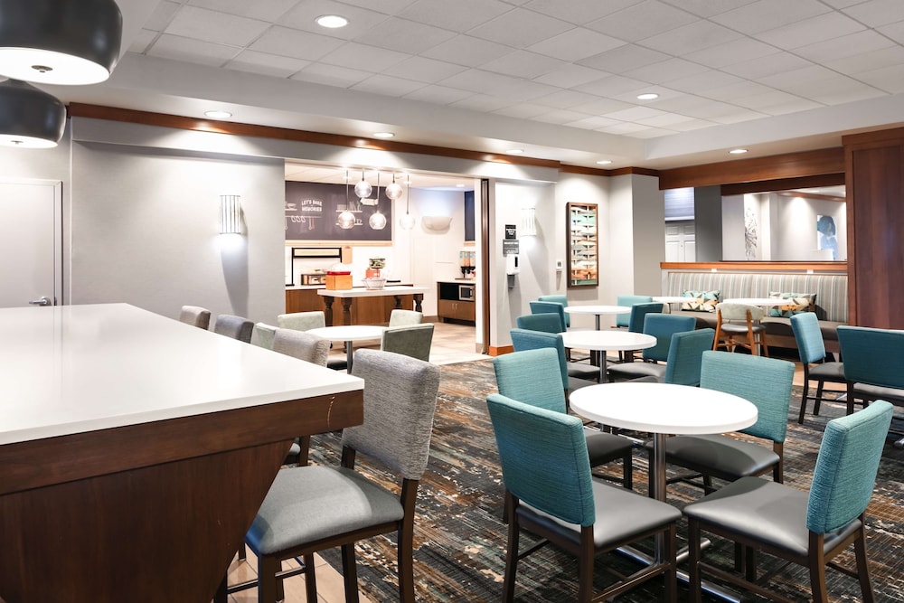 Hampton Inn Council Bluffs 32/41