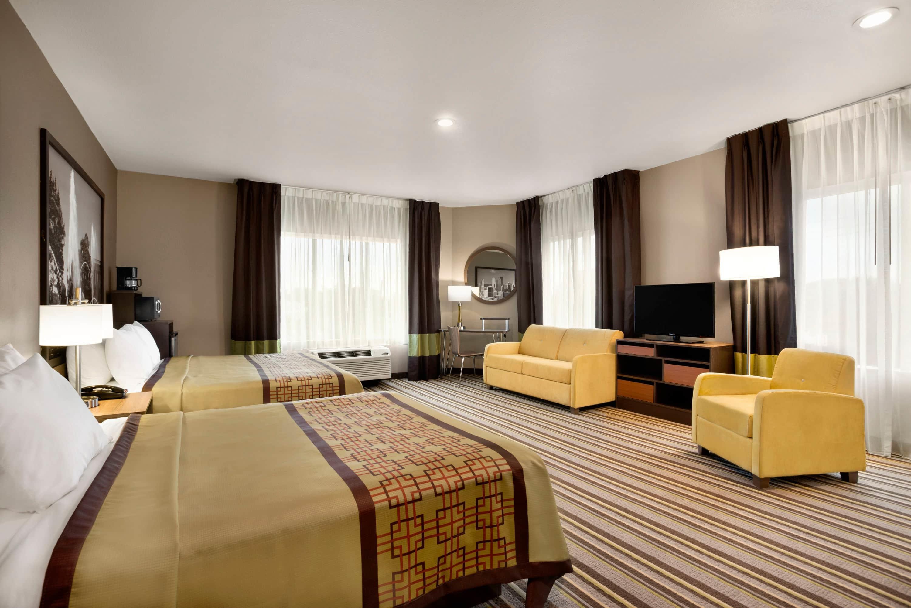 Suite, 2 King Beds, Sofa