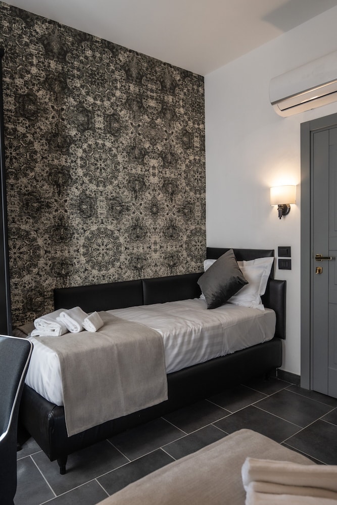 STANDARD, TWIN BEDS