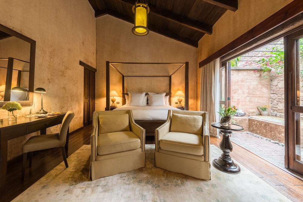 El Convento Boutique Hotel 33/66