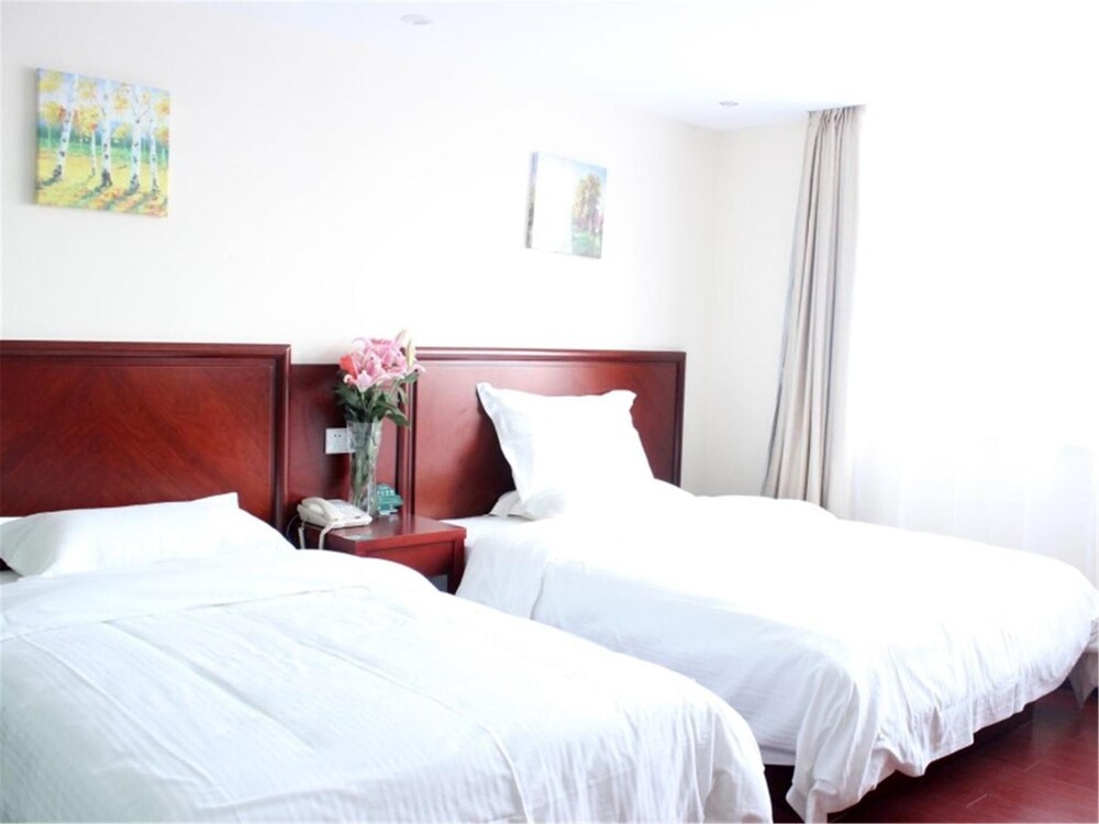 GreenTree Inn Guangzhou Panyu Bus Station Business Hotel 5/24