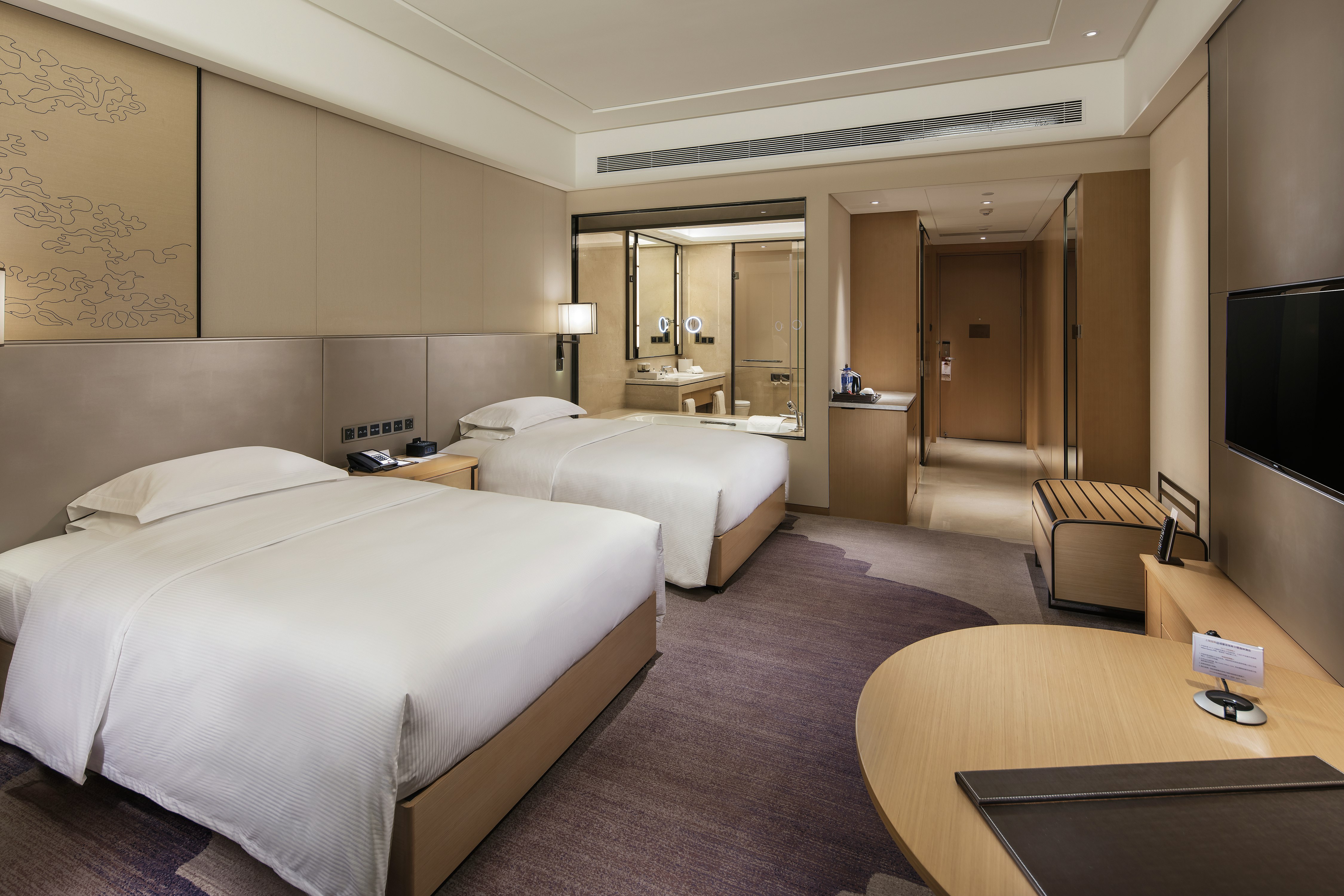 Deluxe, Twin Beds, High Floor