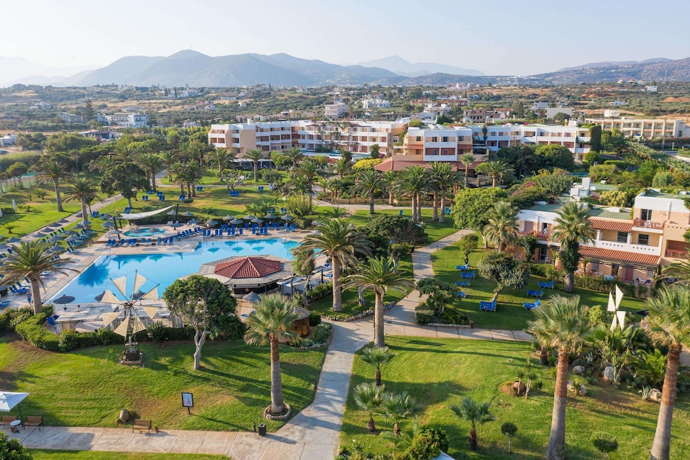 Anissa Beach and Village Hotel 9/80