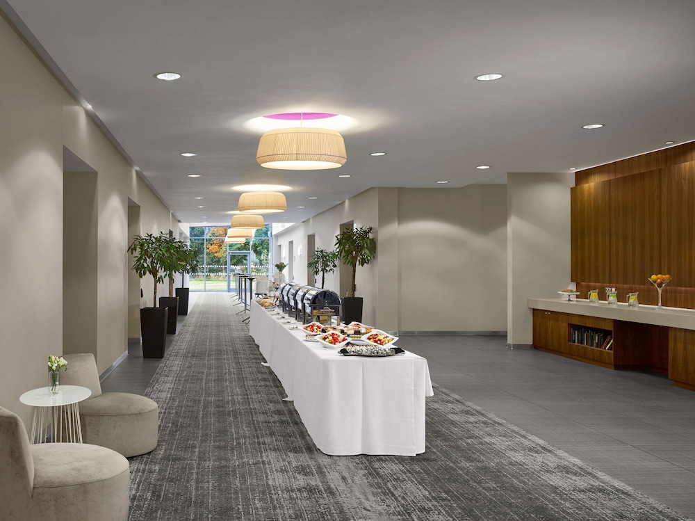Radisson Blu Hotel East Midlands Airport 4/50