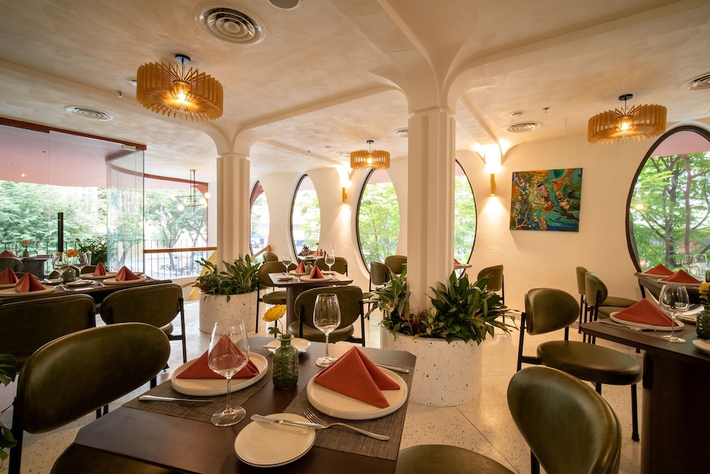 restaurant cafeteria