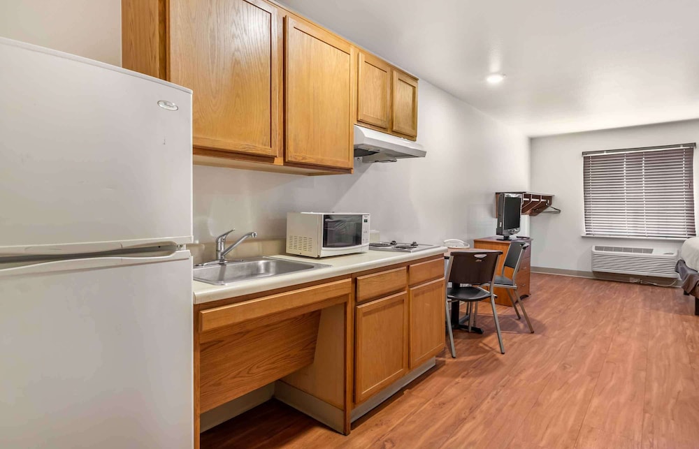 Extended Stay America - Select Suites Laredo 32/41