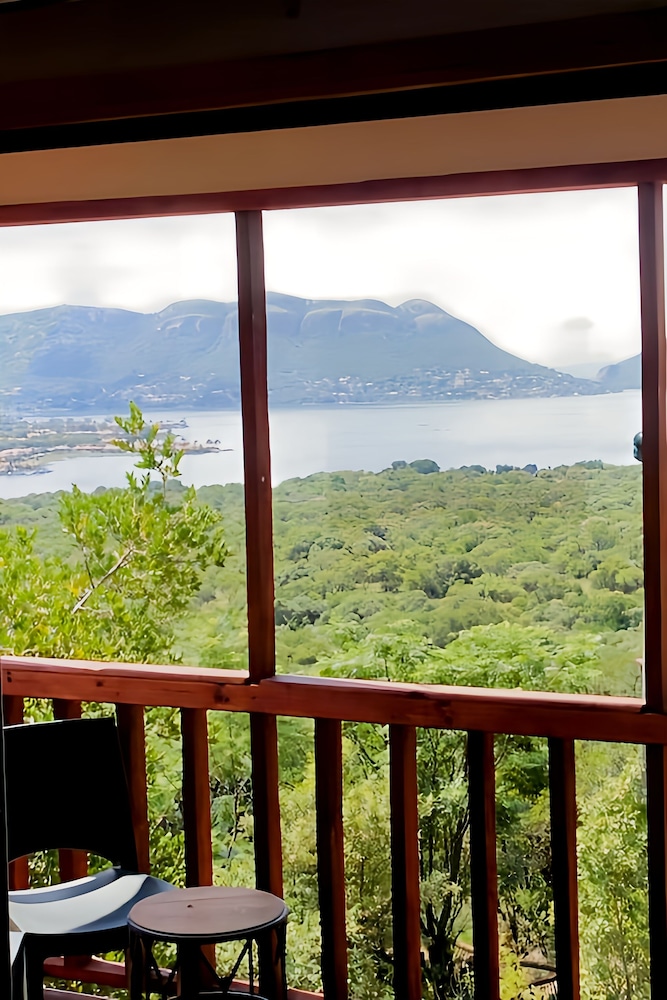 La Montagne Guest Lodge 36/50