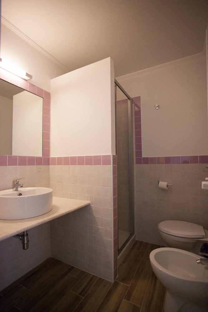 LOCANDA DEGLI ARTISTI 47/50