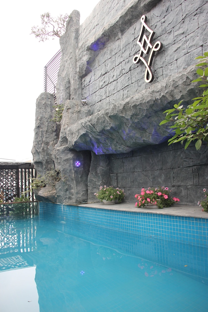 Rue de L amour Boutique Hotel 46/50