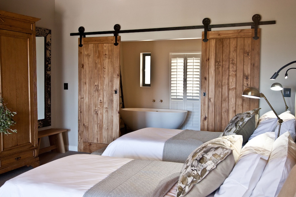 D'olyfboom Guest Rooms 6/27