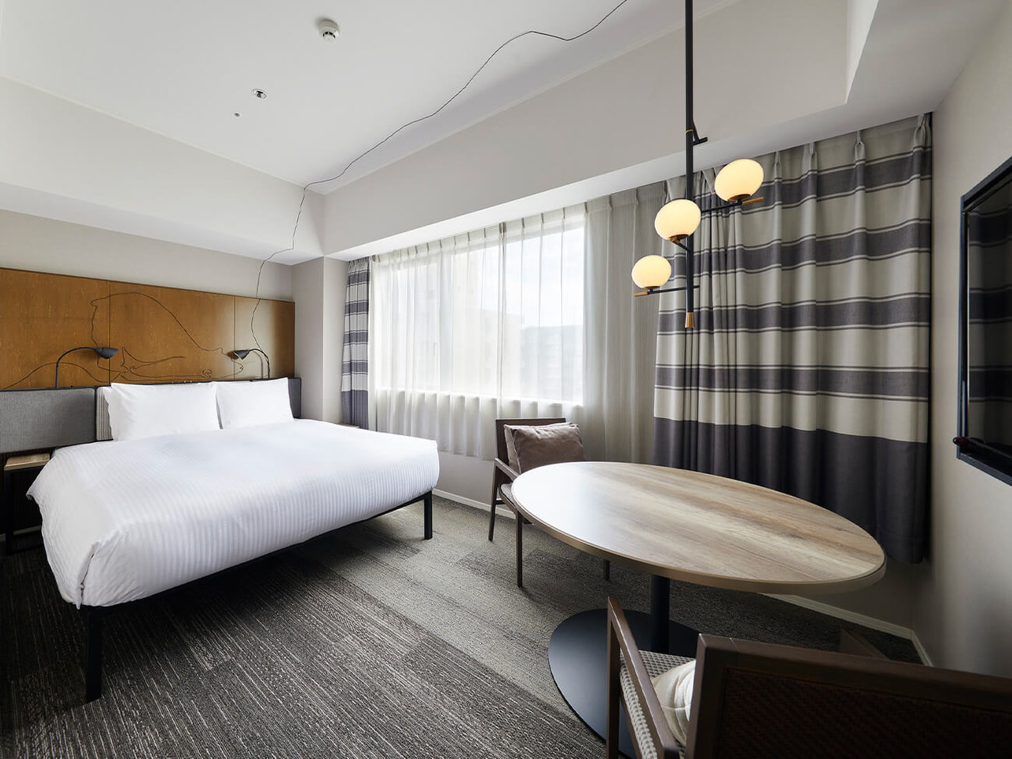 Universal, Double Bed