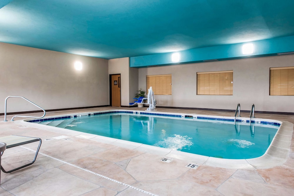 swimming pool spa