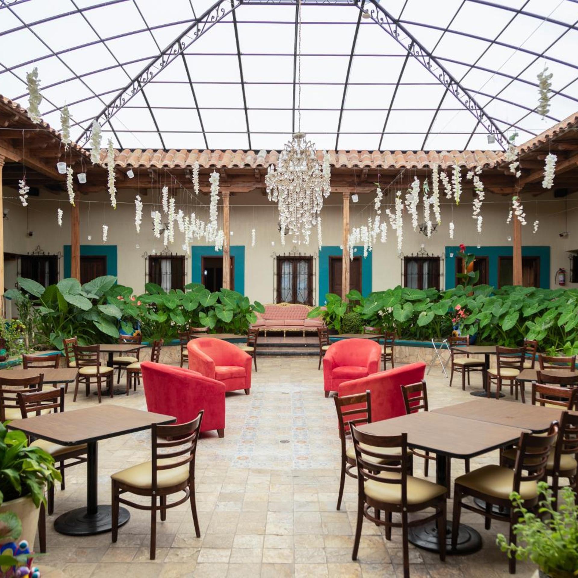 GRAN HOTEL EL ENCANTO 37/53