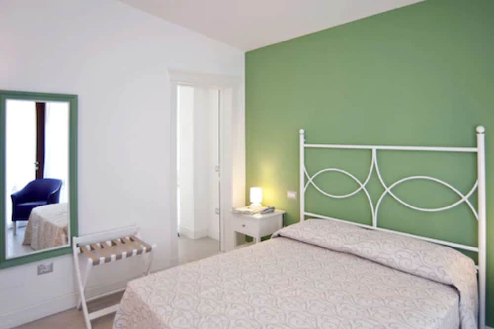 Hotel Residence Il Porto 21/69